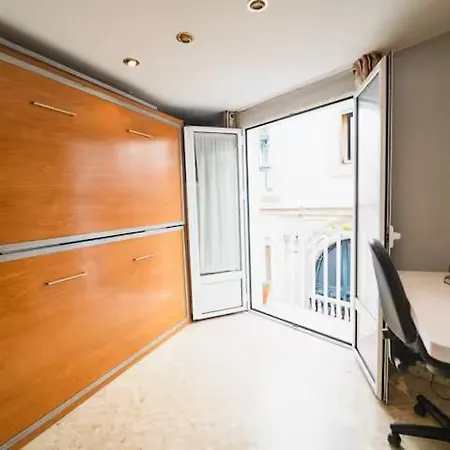 Charming 2 Bedroom In The Heart Of